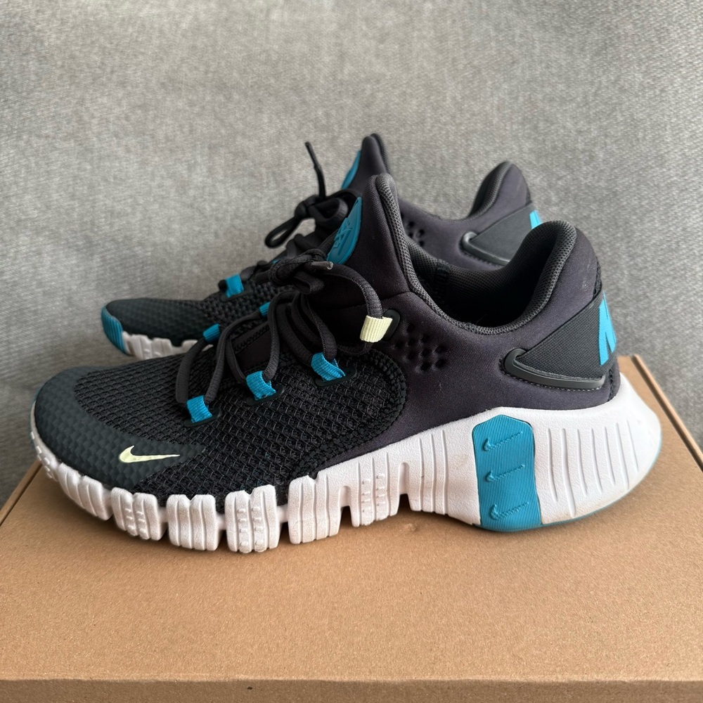 Nike Metcon Black and Blue
